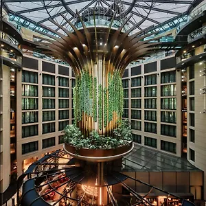 Radisson Collection Hotel, 5* ברלין